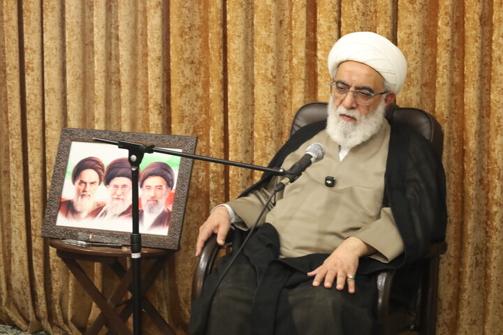 تصاویر/ دیدار مدیران مدارس علمیه استان هرمزگان با آیت الله شب‌زنده‌دار