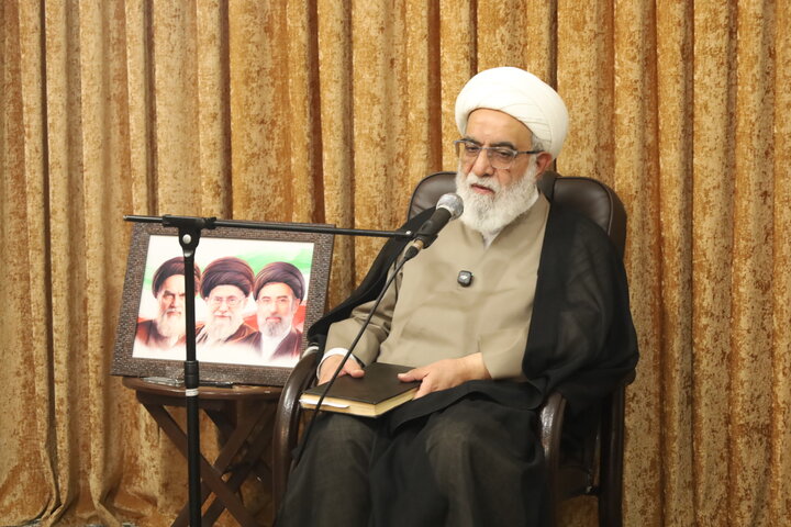 تصاویر/ دیدار مدیران مدارس علمیه استان هرمزگان با آیت الله شب‌زنده‌دار