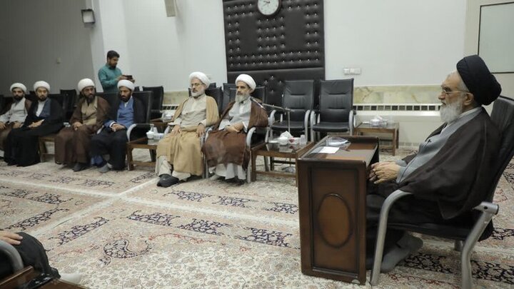 تصاویر/ دیدار مدیران مدارس علمیه استان هرمزگان با تولیت حرم مطهر فاطمه معصومه سلام الله علیها
