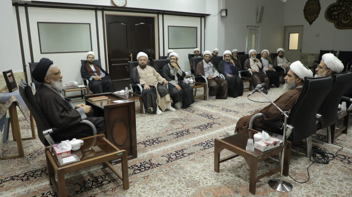 تصاویر/ دیدار مدیران مدارس علمیه استان هرمزگان با تولیت حرم مطهر فاطمه معصومه سلام الله علیها