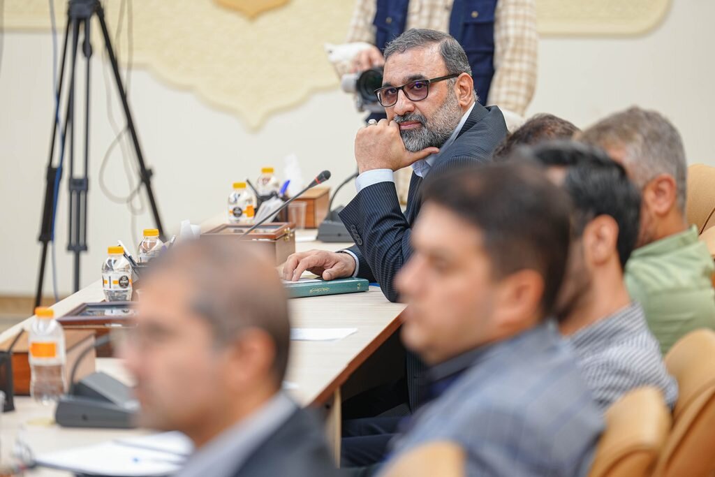 دومین نشست کارگروه رسانه و فضای مجازی آستان‌های مقدس ایران در قم برگزار شد + تصاویر