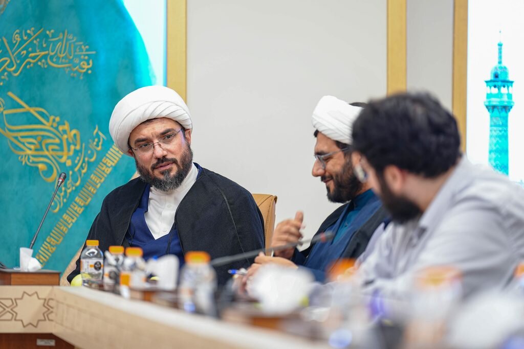 دومین نشست کارگروه رسانه و فضای مجازی آستان‌های مقدس ایران در قم برگزار شد + تصاویر