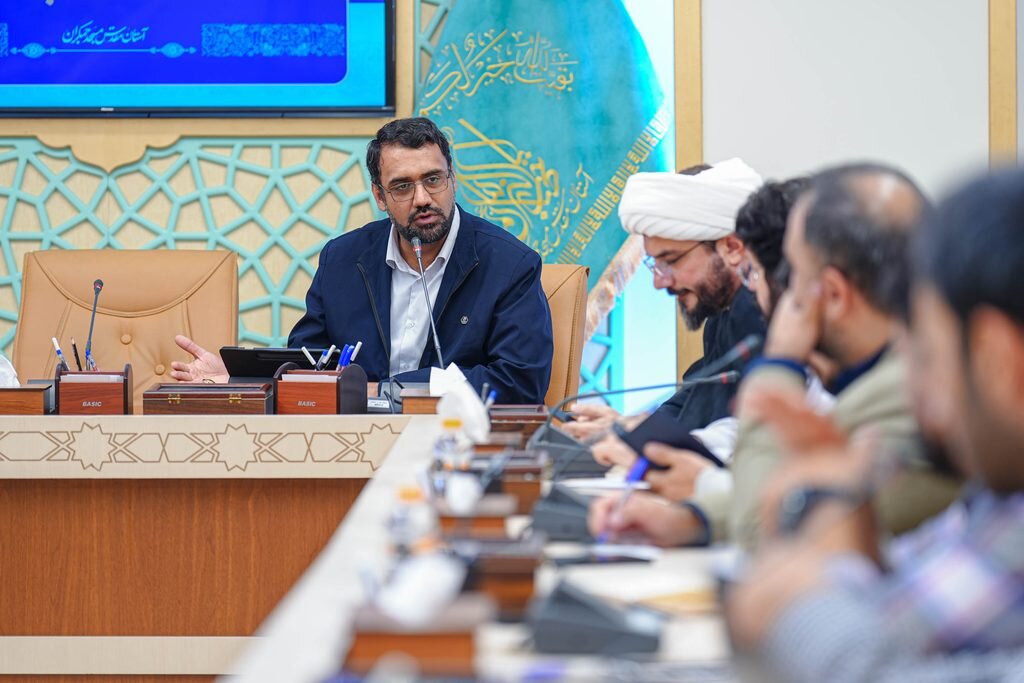 دومین نشست کارگروه رسانه و فضای مجازی آستان‌های مقدس ایران در قم برگزار شد + تصاویر