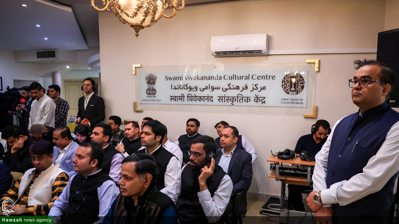 تہران میں مہاتما گاندھی کے مجسمے کی نقاب کشائی؛ ایران اور ہندوستان کے دیرینہ تعلقات و تہذیبی روابط کے عزم کا اعادہ