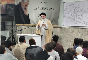 علم بدون معرفت، انسان را به کمال نمی‌رساند