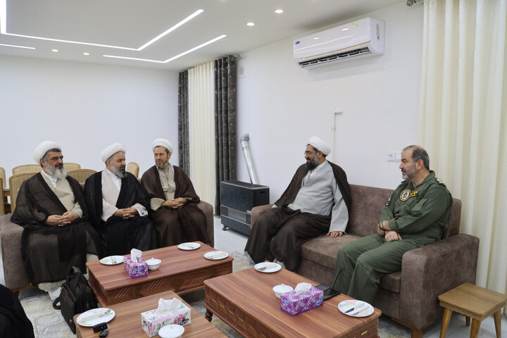 تصاویر / تقدیر نماینده ولی فقیه در همدان از نیروهای مسلح مستقر در استان