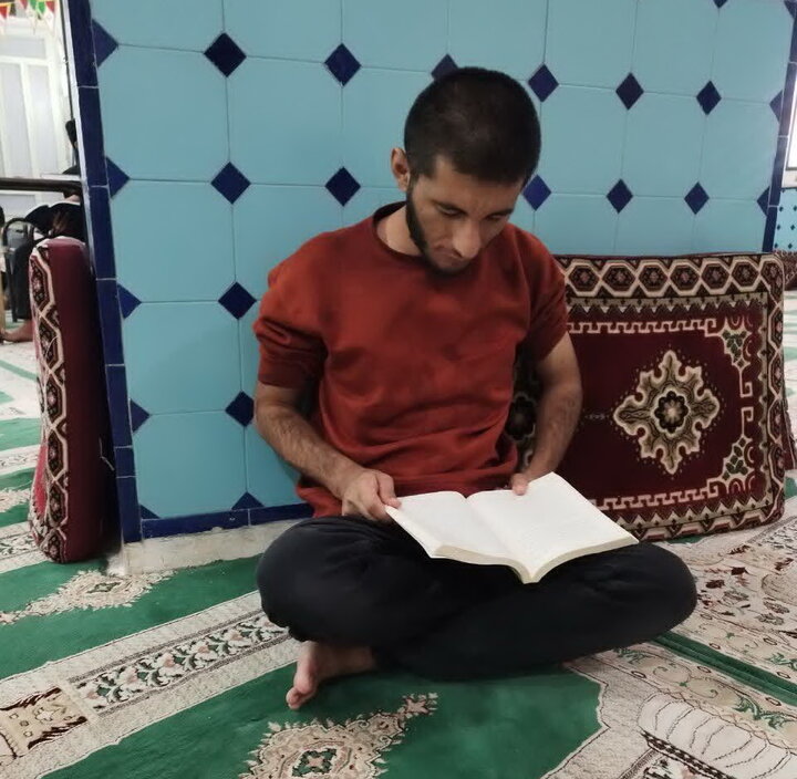 تصاویر/ مباحثه طلاب مدرسه علمیه آیت‌الله مدنی کاشانی(ره)