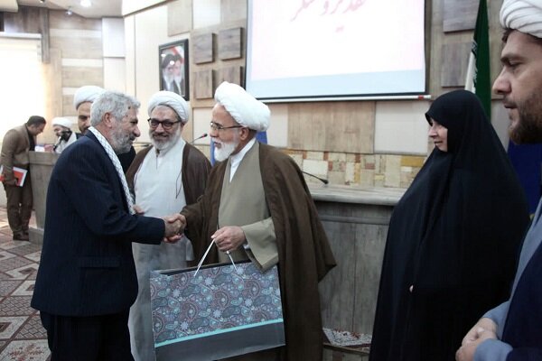 تصاویر/ نخستین نشست هیئت امنای مدارس علمیه خواهران استان کرمانشاه