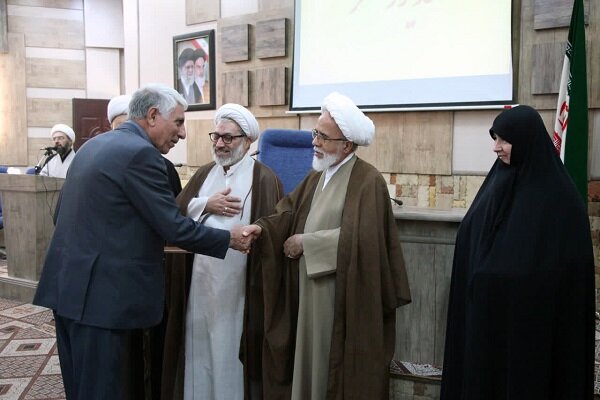 تصاویر/ نخستین نشست هیئت امنای مدارس علمیه خواهران استان کرمانشاه