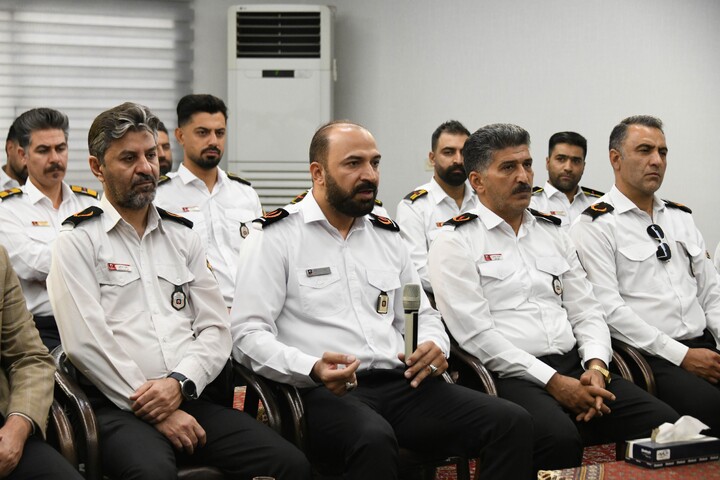 تصاویر|دیدار مدیر عامل سازمان آتش‌نشانی و خدمات ایمنی شهرداری اصفهان با امام جمعه