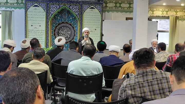تصاویر/ برگزاری کارگاه کارآفرینی در مدرسه علمیه امام حسن عسکری (ع) آمل