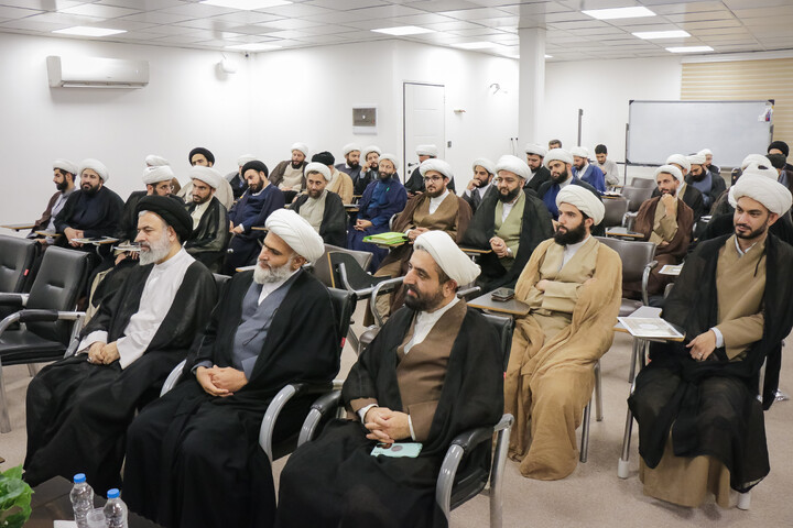 تصاویر/ اختتامیه دوره تربیت مدرس اندیشه‌های امام شهید رضوان الله تعالی علیه