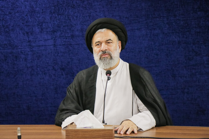 تصاویر/ اختتامیه دوره تربیت مدرس اندیشه‌های امام شهید رضوان الله تعالی علیه