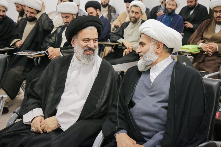 تصاویر/ اختتامیه دوره تربیت مدرس اندیشه‌های امام شهید رضوان الله تعالی علیه