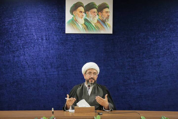 تصاویر/ اختتامیه دوره تربیت مدرس اندیشه‌های امام شهید رضوان الله تعالی علیه