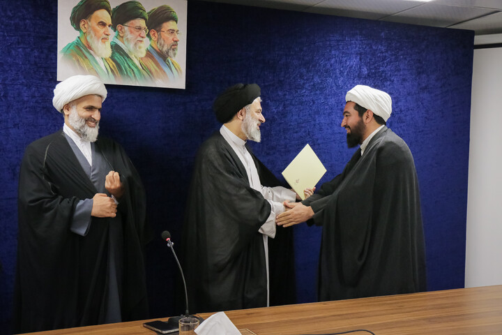 تصاویر/ اختتامیه دوره تربیت مدرس اندیشه‌های امام شهید رضوان الله تعالی علیه
