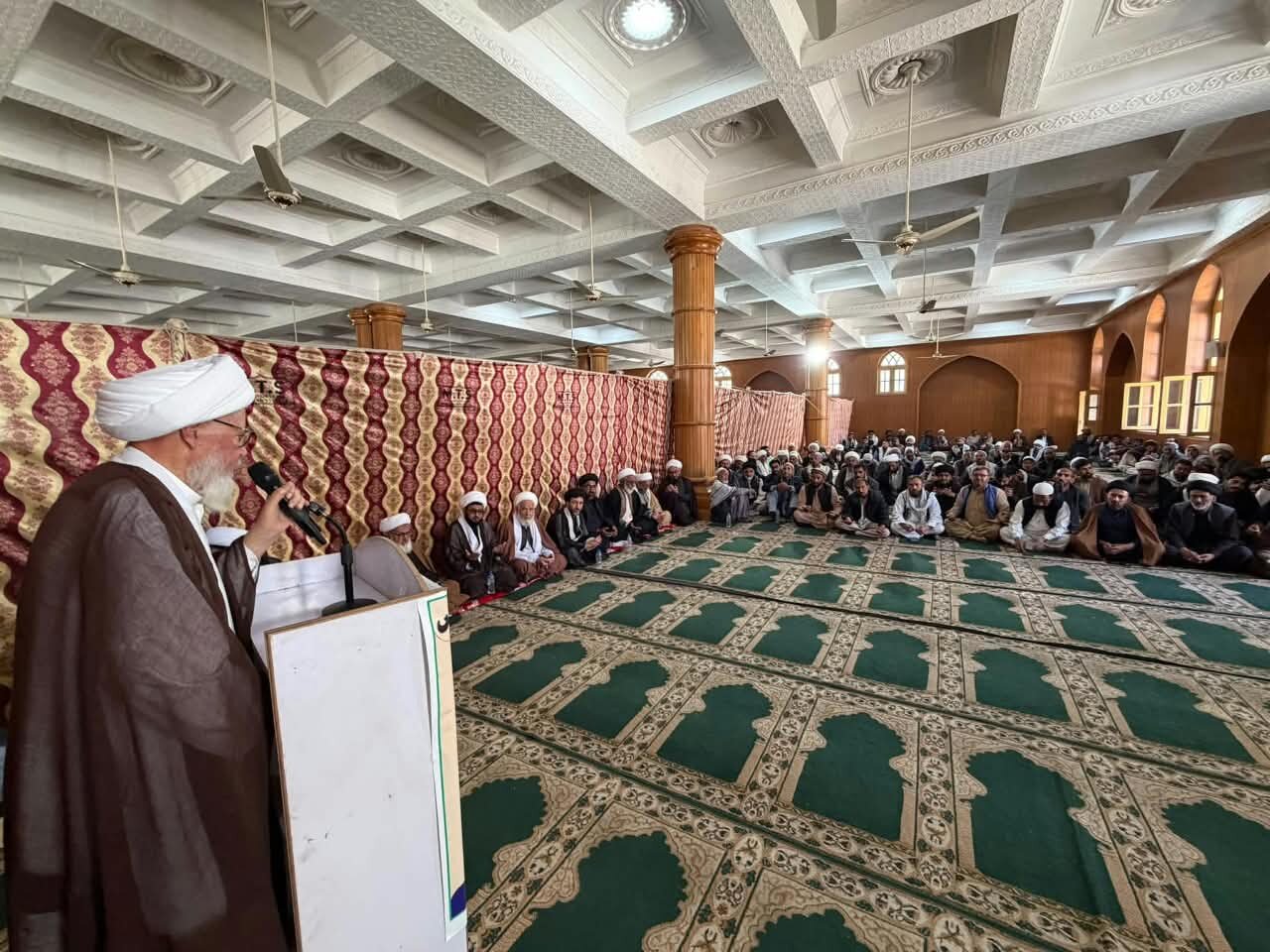 بلتستان میں علماء کانفرنس کے عنوان سے اہم اجتماع: قومی مفاد میں علماء متحد ہیں، ضرورت پڑنے پر ماضی کی طرح میدان میں آئیں گے: علماء کا اجتماع سے خطاب