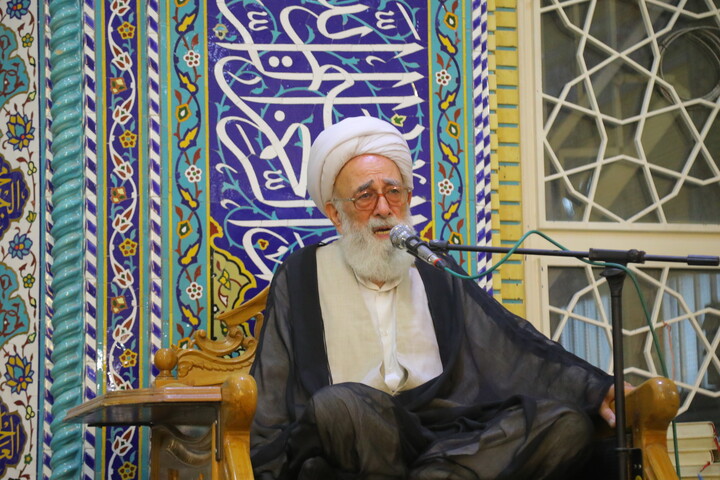 تصاویر / مراسم ترحیم همشیره آیت الله  موسوی جزایری در قم