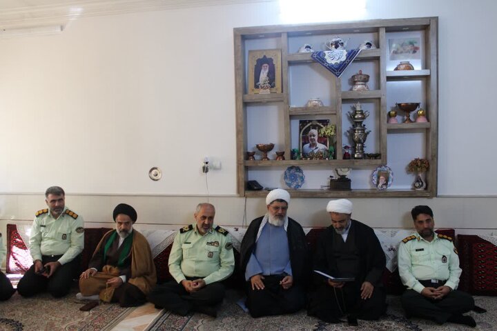 تصاویر/ دیدار رئیس سازمان عقیدتی سیاسی فراجا با خانواده مرحوم سرهنگ محمود طحان