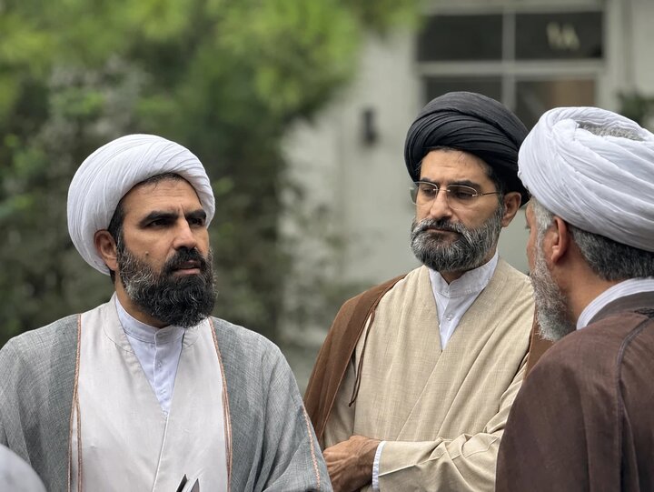 تصاویر/ بازدید معاون منابع انسانی و پشتیبانی حوزه های علمیه از مدرسه علمیه مستوفی رشت