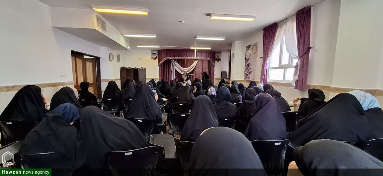 رموز مهم موفقیت طلبگی «پرسشگری و استمرار در تحصیل»/معیار مفید بودن طلبه «بصیرت» است
