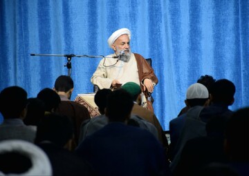 تصاویر/ برگزاری جلسه درس اخلاق در مدرسه علمیه خاتم الانبیاء (ص) بابل