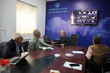 تصاویر/ داوری نهایی دومین و سومین پویش عکس «طریق العلماء»