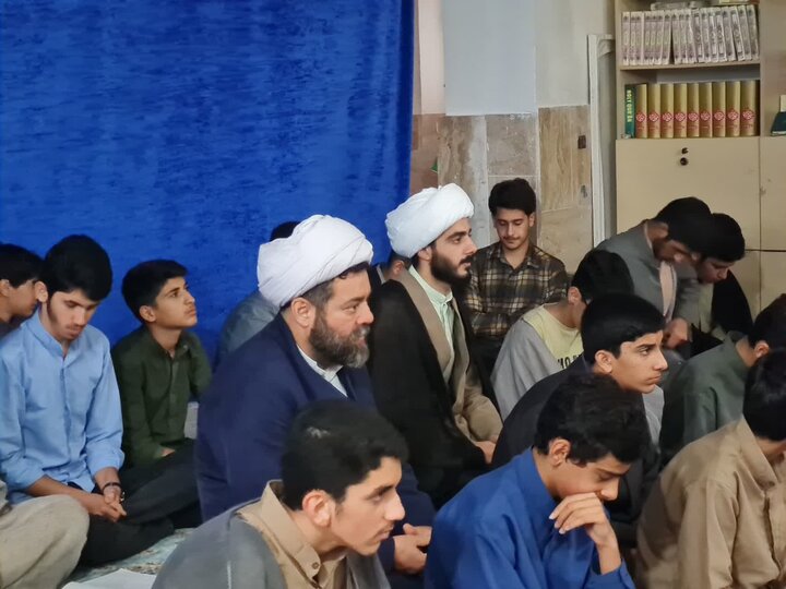 تصاویر/ برگزاری جلسه گرامیداشت شهدای مقاومت در مدرسه علمیه شهید امیری بابل