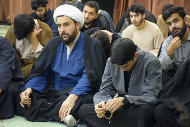 تصاویر/ برگزاری جلسه درس اخلاق به بیان حجت الاسلام و المسمین مجتبی روحانی