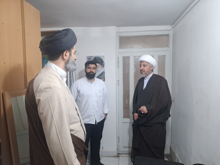 تصاویر/ بازدید معاون منابع انسانی و پشتیبانی حوزه های علمیه از مدرسه علمیه نائب الصدر رشت