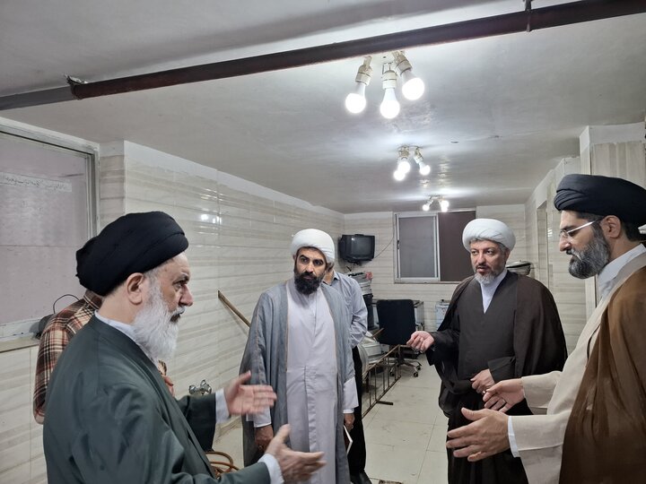 تصاویر/ بازدید معاون منابع انسانی و پشتیبانی حوزه های علمیه از مدرسه علمیه نائب الصدر رشت