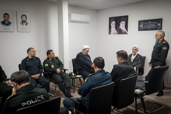 تصاویر /دیدار پرسنل نیروی انتظامی استان با امام جمعه قزوین
