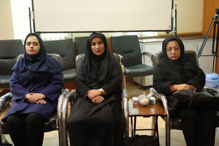 تصاویر/ دیدار مدیر کل و کارکنان اداره کل میراث فرهنگی استان با امام جمعه اردبیل