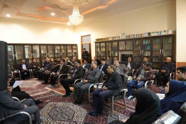 تصاویر/ دیدار مدیر کل و کارکنان اداره کل میراث فرهنگی استان با امام جمعه اردبیل