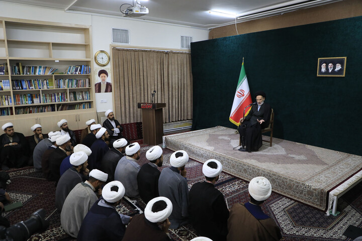 مبلغین طرح امین مدارس
