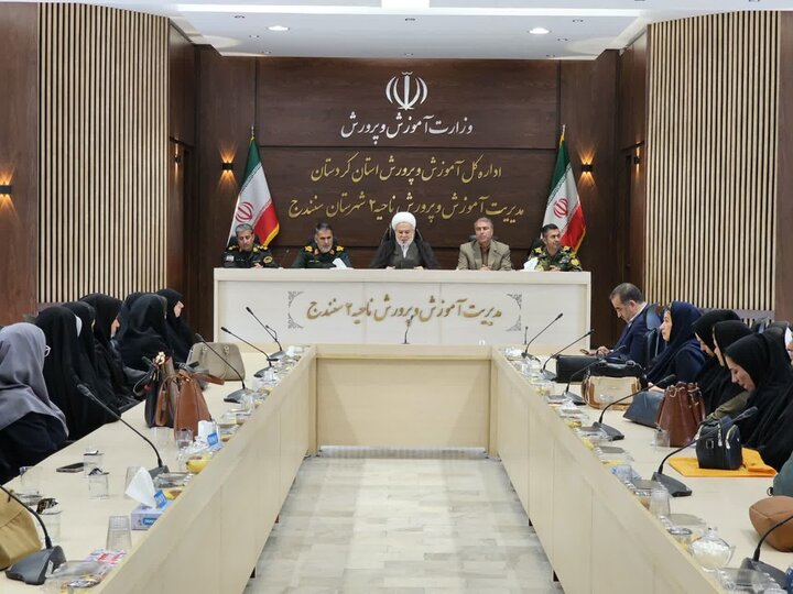 تصاویر/آیین تجلیل از همسران نیروهای مسلح کردستان