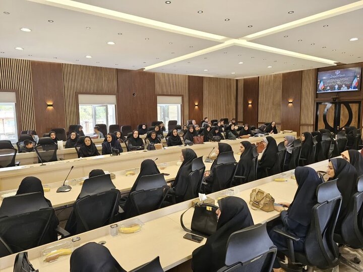 تصاویر/آیین تجلیل از همسران نیروهای مسلح کردستان