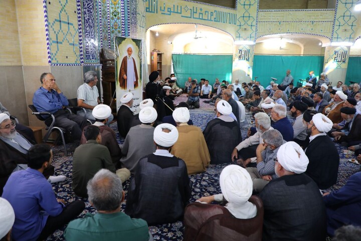 آیین بزرگداشت استاد پیشکسوت حوزه علمیه استان یزد