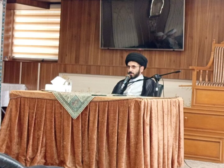 تصاویر / برگزاری جلسه تبیینی «شبهات پیش‌رو» با حضور ائمه جمعه و دبیران امور مساجد استان همدان در مشهد