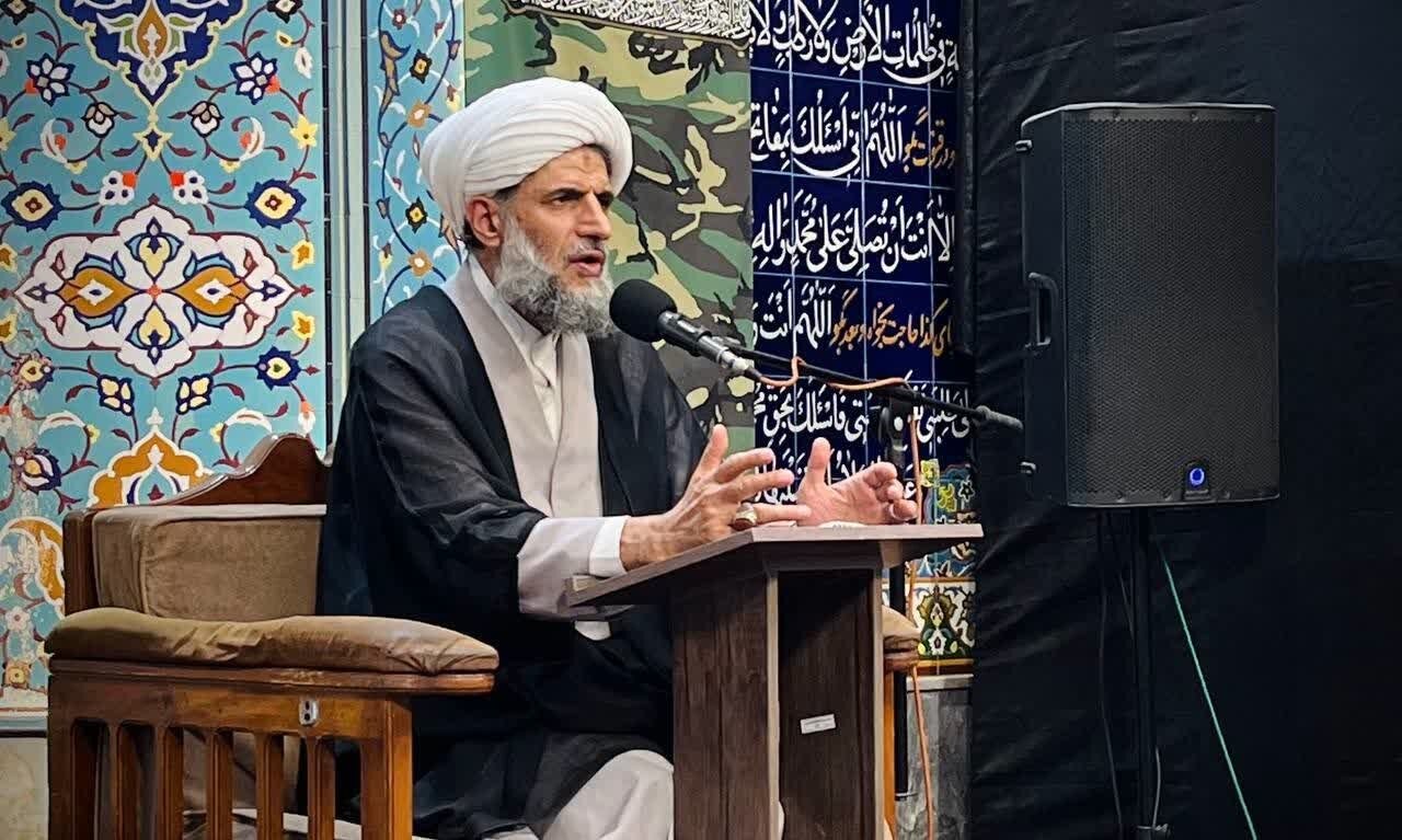 اخلاص با عبور از خودبینی و حاکمیت اراده الهی بر نفس تحقق می‌یابد