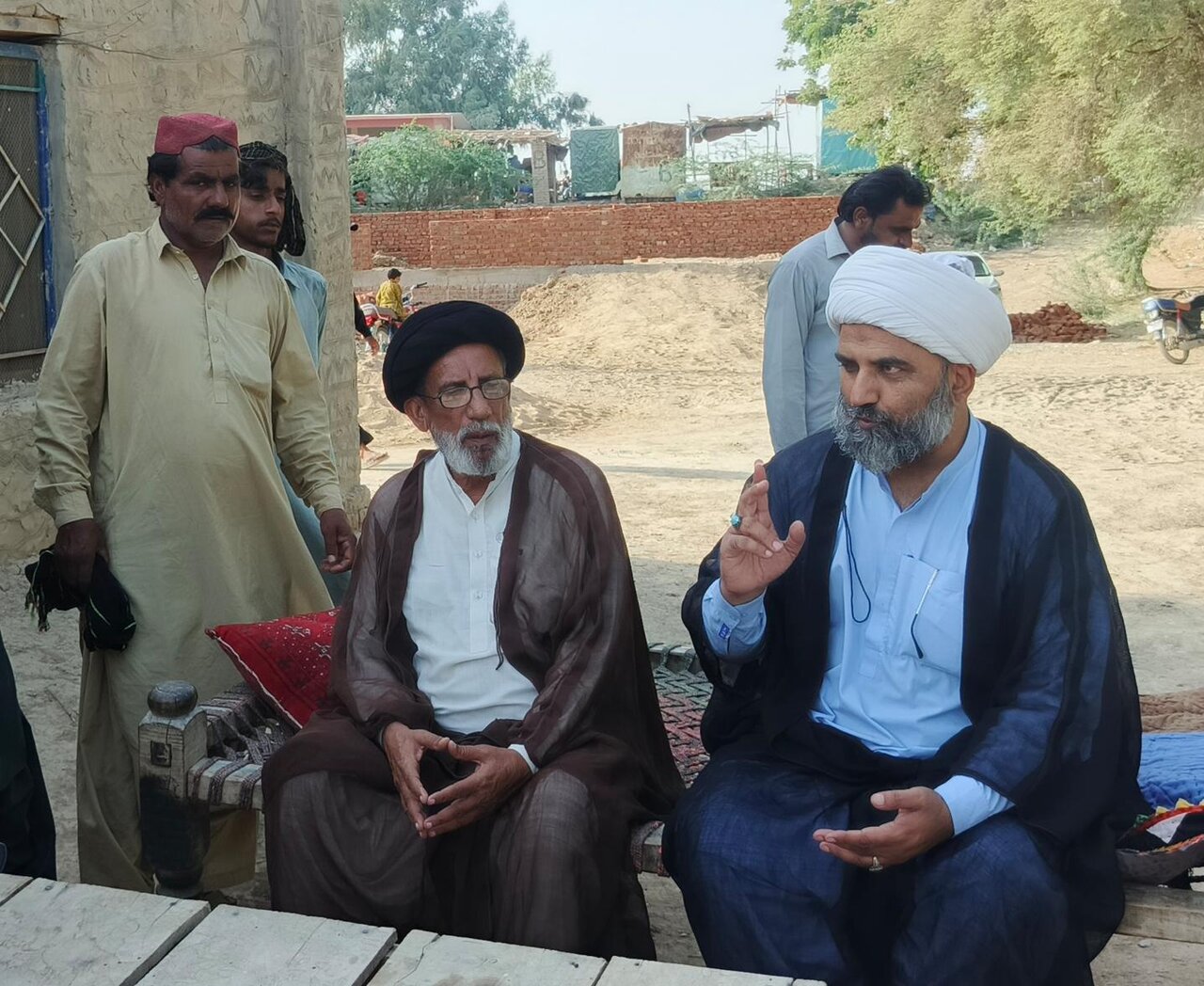 حسینی مسجد و کربلائی امام بارگاہ کی دیوار توڑنے اور بے حرمتی کا واقعہ انتہائی افسوسناک ہے، ملوث عناصر کے خلاف فوری قانونی کاروائی کی جائے، علامہ مقصود علی ڈومکی