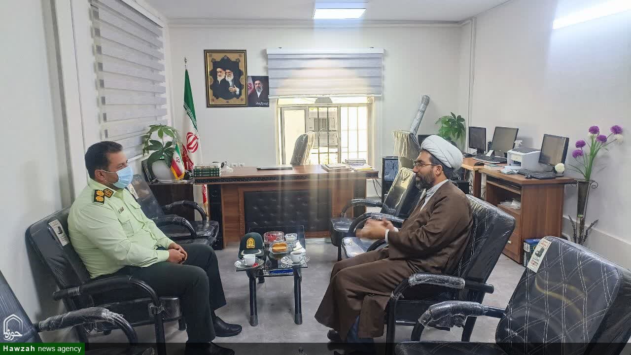 تقدیر از حافظان نظم و امنیت در مدرسه علمیه ولیعصر(عج) سامن