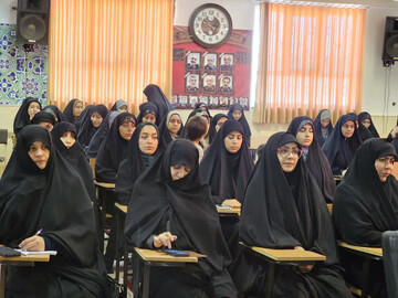 تصاویر/ آغاز سال تحصیلی جدید مدرسه علمیه خواهران سریش‌آباد