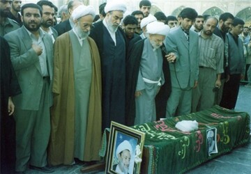 آیت‌الله مجتبی حاج آخوند؛ فقیهی که از مکتب امام (ره) برخاست