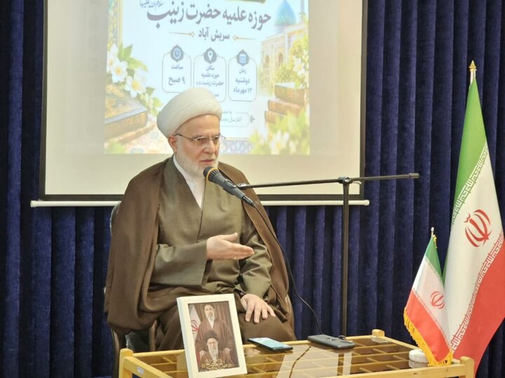 آغاز سال تحصیلی جدید حوزه علمیه خواهران سریش‌آباد با حضور نماینده ولی‌فقیه در کردستان