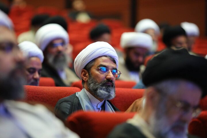 تصاویر/ نشست سالانه ائمه جمعه مراکز شهرستان‌های سراسر کشور