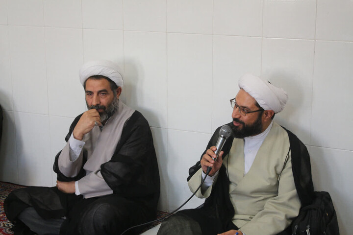 تصاویر/ برگزاری کارگاه تمرین منبر و خطابه در مدرسه علمیه امام مهدی (ع) کرمان