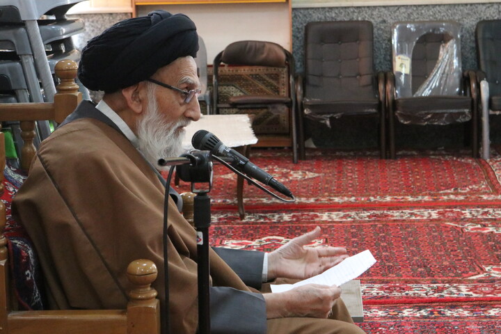 تصاویر/ نشست صمیمی نیروی یگان ویژه نیروی انتظامی با آیت الله موسوی اصفهانی
