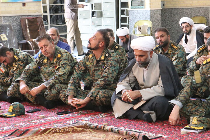 تصاویر/ نشست صمیمی نیروی یگان ویژه نیروی انتظامی با آیت الله موسوی اصفهانی