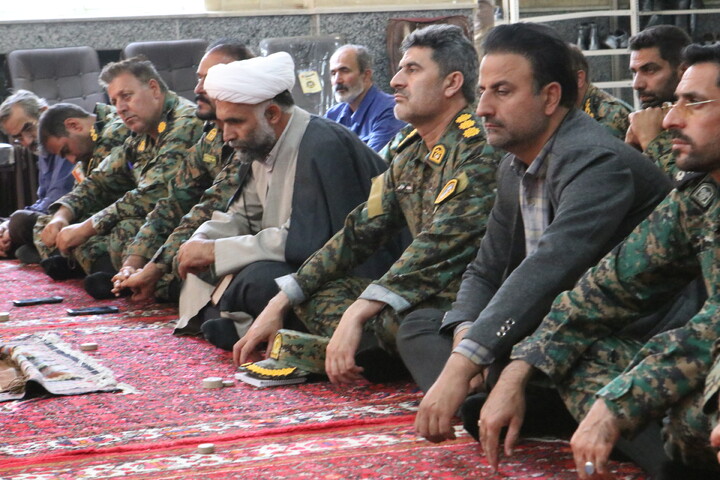 تصاویر/ نشست صمیمی نیروی یگان ویژه نیروی انتظامی با آیت الله موسوی اصفهانی